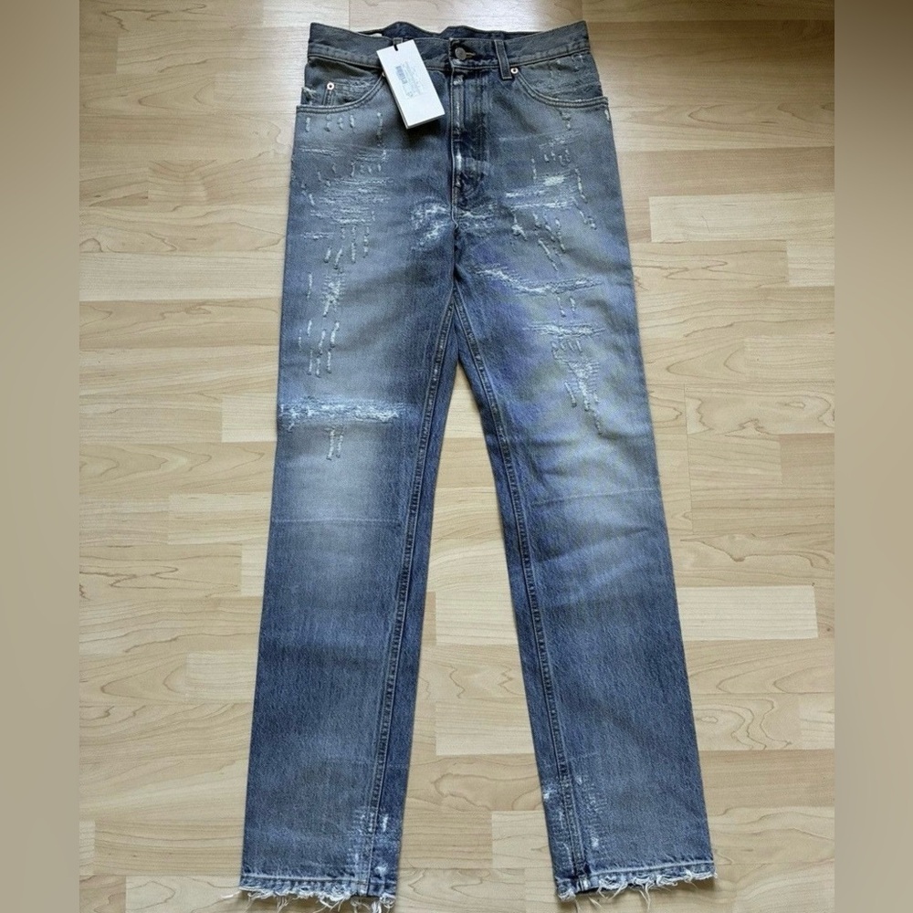 BNWT Gucci Distressed Jeans